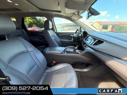 Used 2018 Buick Enclave Essence AWD/4WD image 7
