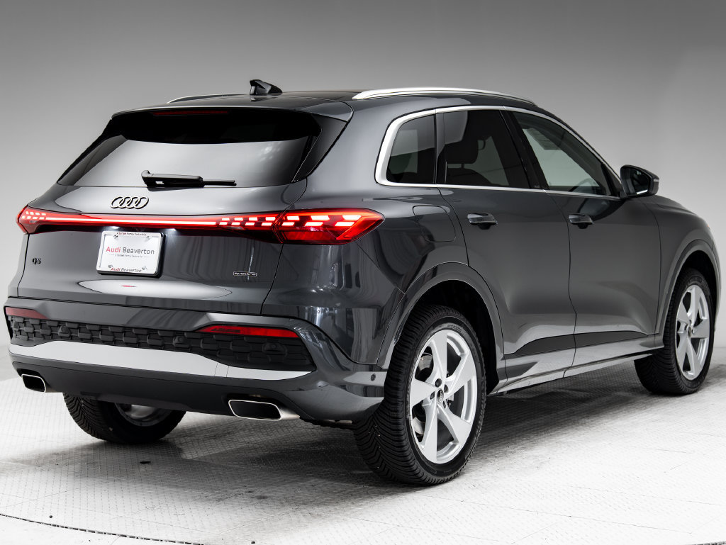 Used 2025 Audi Q5 Premium AWD/4WD image 28