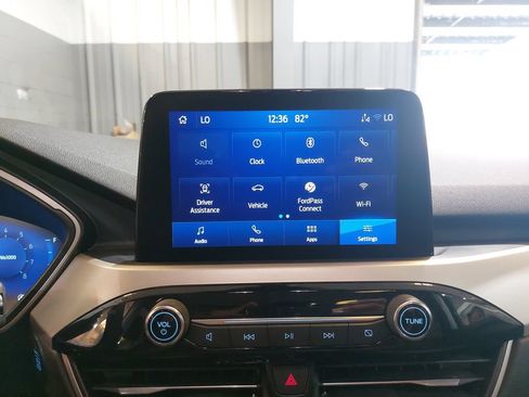 Used 2022 Ford Escape SEL w/ Technology Package FWD image 23