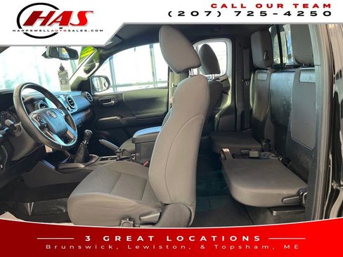 Used 2018 Toyota Tacoma image 11