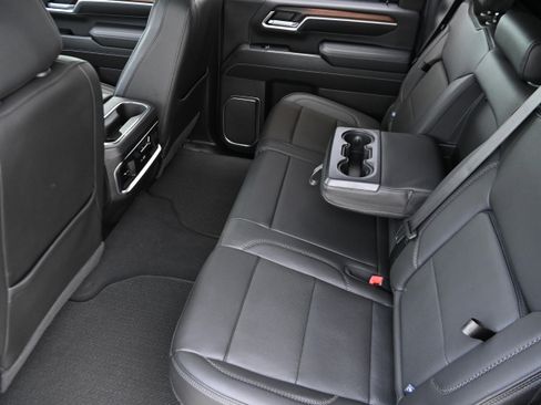 Used 2024 GMC Sierra 2500 Denali w/ Denali Reserve Package image 11