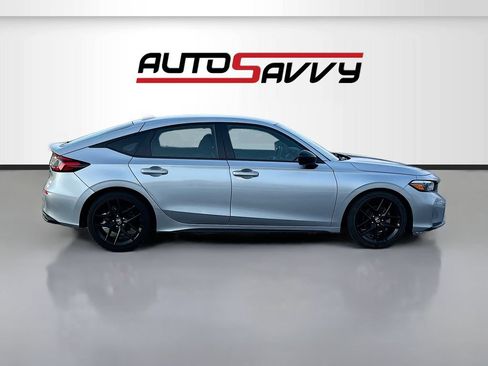 Used 2025 Honda Civic Sport image 8