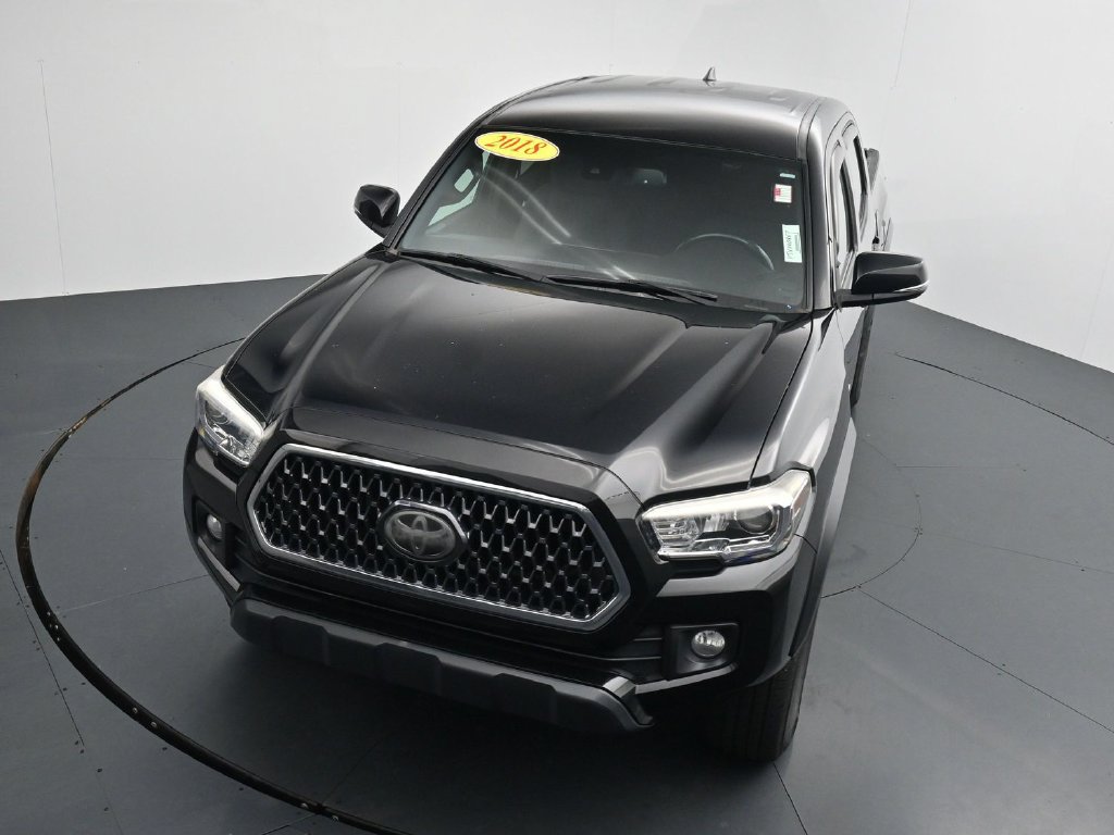 Used 2018 Toyota Tacoma TRD Off-Road w/ Technology Package AWD/4WD image 25