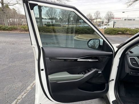 Certified 2024 Kia Seltos SX image 23