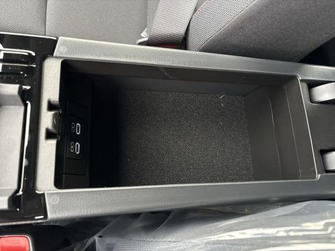 New 2026 Toyota Prius Plug-In Hybrid image 21