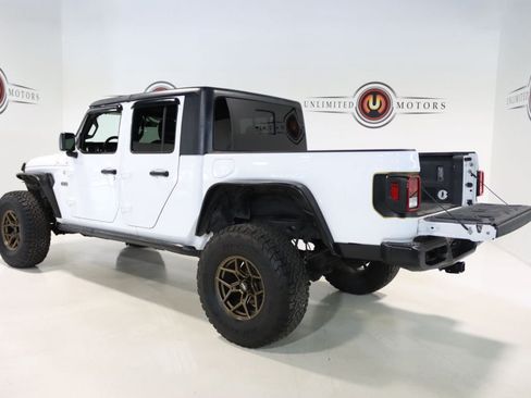 Used 2021 Jeep Gladiator Sport AWD/4WD image 24