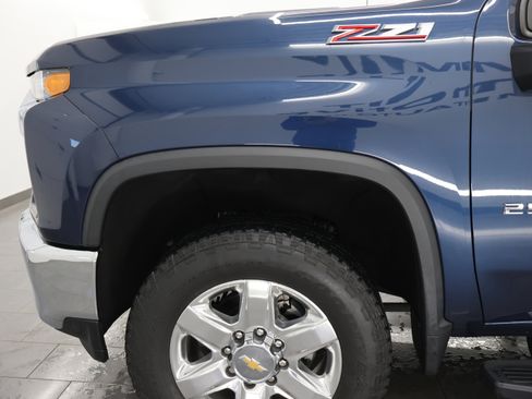 Used 2021 Chevrolet Silverado 2500 LTZ w/ LTZ Convenience Package AWD/4WD image 32