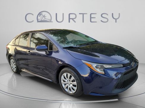 Used 2022 Toyota Corolla LE FWD image 5