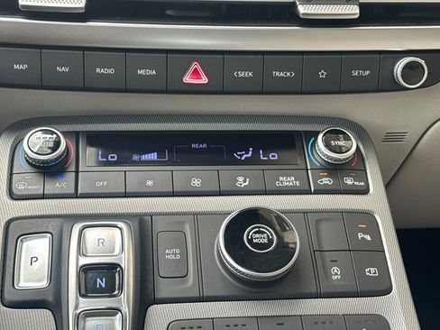 Used 2023 Hyundai Palisade Limited FWD image 20