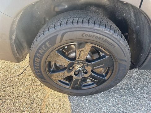 Used 2022 Honda Pilot TrailSport image 17