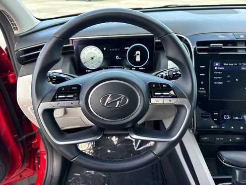 Used 2022 Hyundai Tucson SEL w/ Convenience + Premium Package FWD image 15
