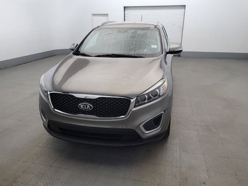 Used 2017 Kia Sorento AWD image 15