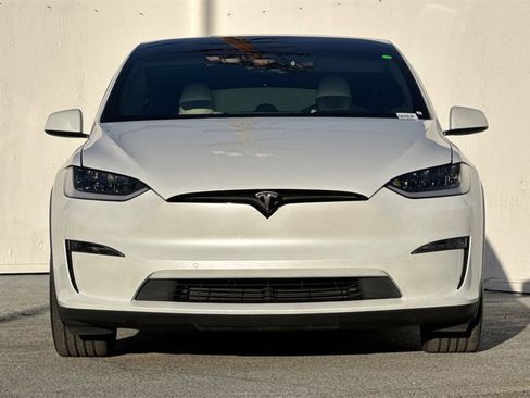 Used 2023 Tesla Model X image 9