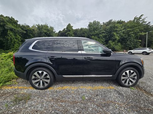 Used 2020 Kia Telluride EX w/ EX Premium Package AWD/4WD image 4