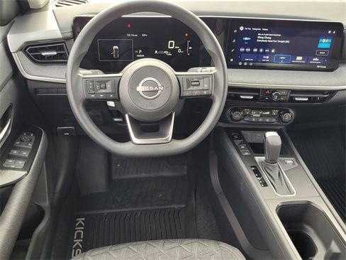 New 2026 Nissan Kicks SV image 7