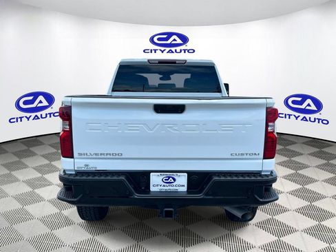 Used 2024 Chevrolet Silverado 2500 Custom w/ Custom Value Package AWD/4WD image 5