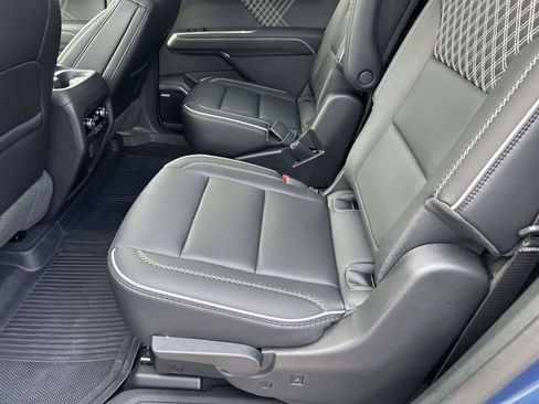 Used 2026 GMC Acadia Denali w/ Super Cruise Package AWD/4WD image 17