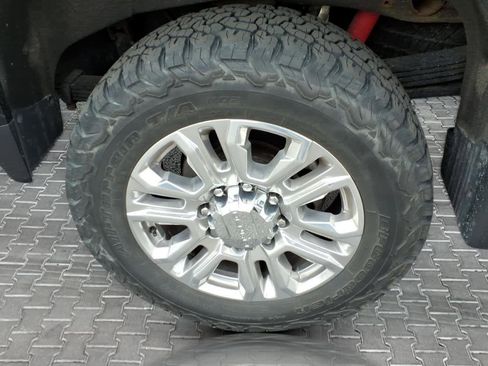 Used 2022 GMC Sierra 2500 Denali w/ Denali Ultimate Package AWD/4WD image 12