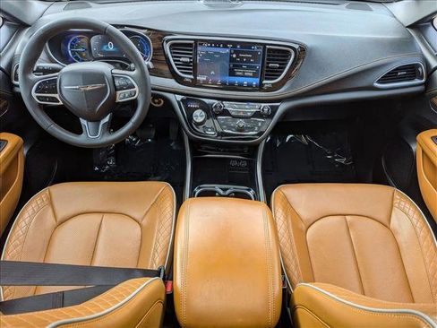 Used 2023 Chrysler Pacifica Pinnacle image 19