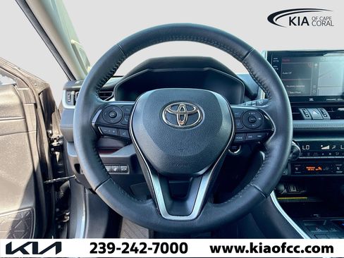 Used 2021 Toyota RAV4 Limited image 40