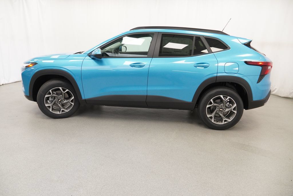 New 2026 Chevrolet Trax LT FWD image 39