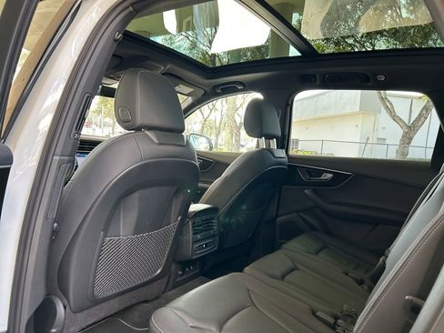 Used 2025 Audi Q7 3.0T Premium Plus image 39