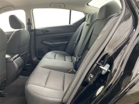 Used 2024 Nissan Altima 2.5 SV image 17