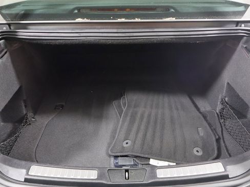 Used 2017 Lincoln Continental Select image 12