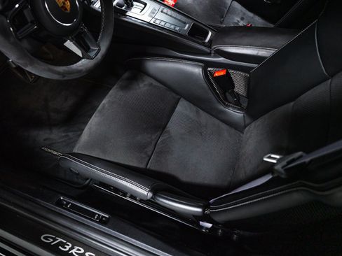 Used 2019 Porsche 911 GT3 RS w/ Weissach Package RWD image 18