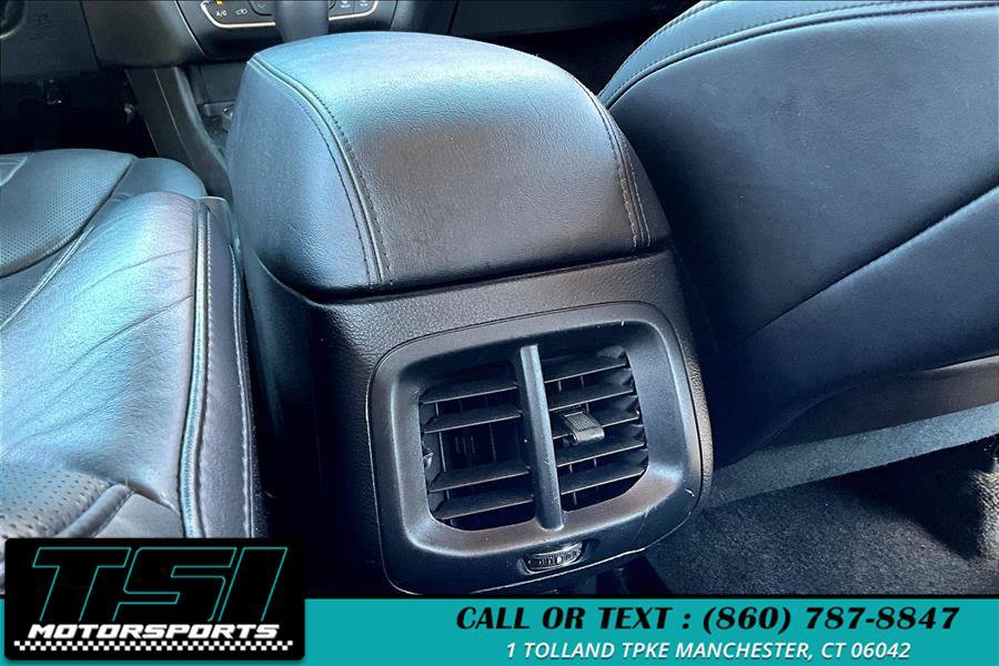Used 2017 Jeep Cherokee Overland AWD/4WD image 34