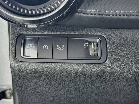 Used 2025 Chevrolet Equinox LT FWD image 10