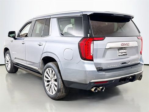 Used 2021 GMC Yukon Denali w/ Denali Premium Package image 6