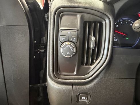 Used 2024 Chevrolet Silverado 1500 Custom image 25