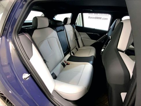 Used 2026 BMW M5 Touring AWD/4WD image 20