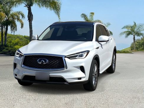 Certified 2025 INFINITI QX50 Luxe AWD/4WD image 7