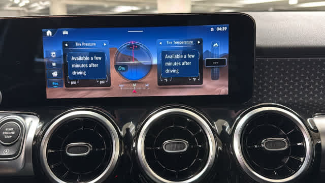 Certified 2026 Mercedes-Benz GLB 250 4MATIC image 21