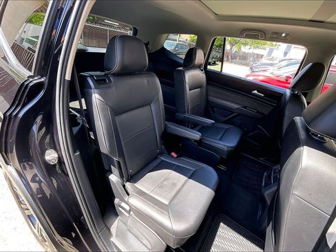 Certified 2022 Volkswagen Atlas SE w/ Panoramic Sunroof Package FWD image 26