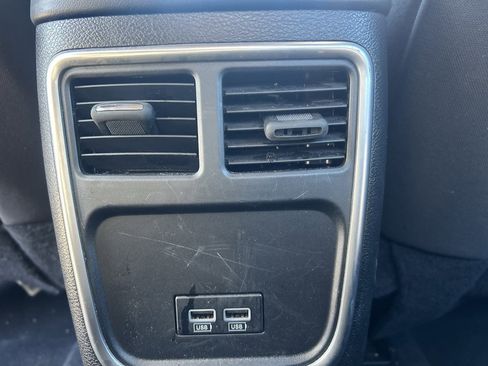 Used 2023 Dodge Charger SXT image 27