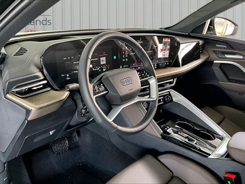 New 2025 Audi Q5 Premium Plus AWD/4WD image 7