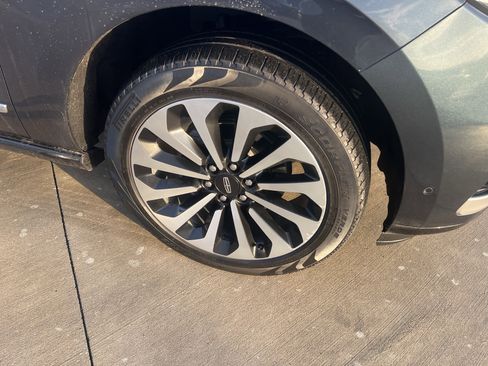 Used 2022 Lincoln Navigator L Reserve image 2