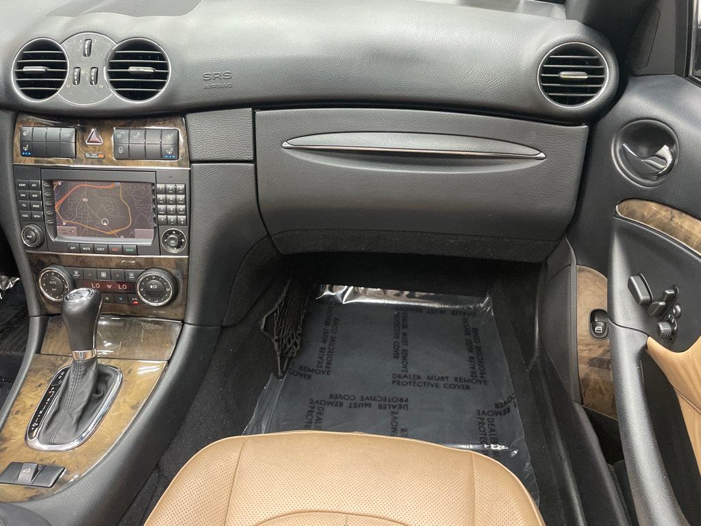 Used 2009 Mercedes-Benz CLK 550 Cabriolet image 40