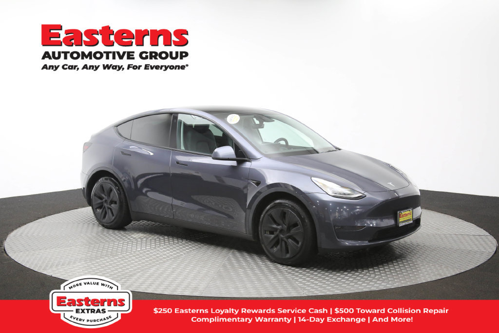 Used 2022 Tesla Model Y Long Range AWD/4WD image 44