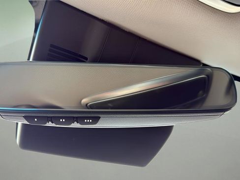 Used 2025 Genesis GV70 2.5T image 34