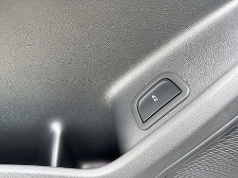 New 2026 Chevrolet Traverse LT w/ Midnight/Sport Edition image 10