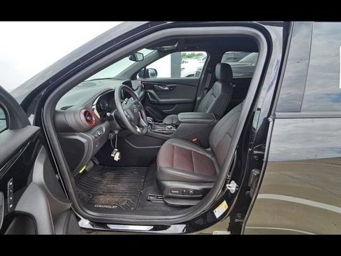 Used 2025 Chevrolet Blazer RS w/ Enhanced Convenience Package AWD/4WD image 6