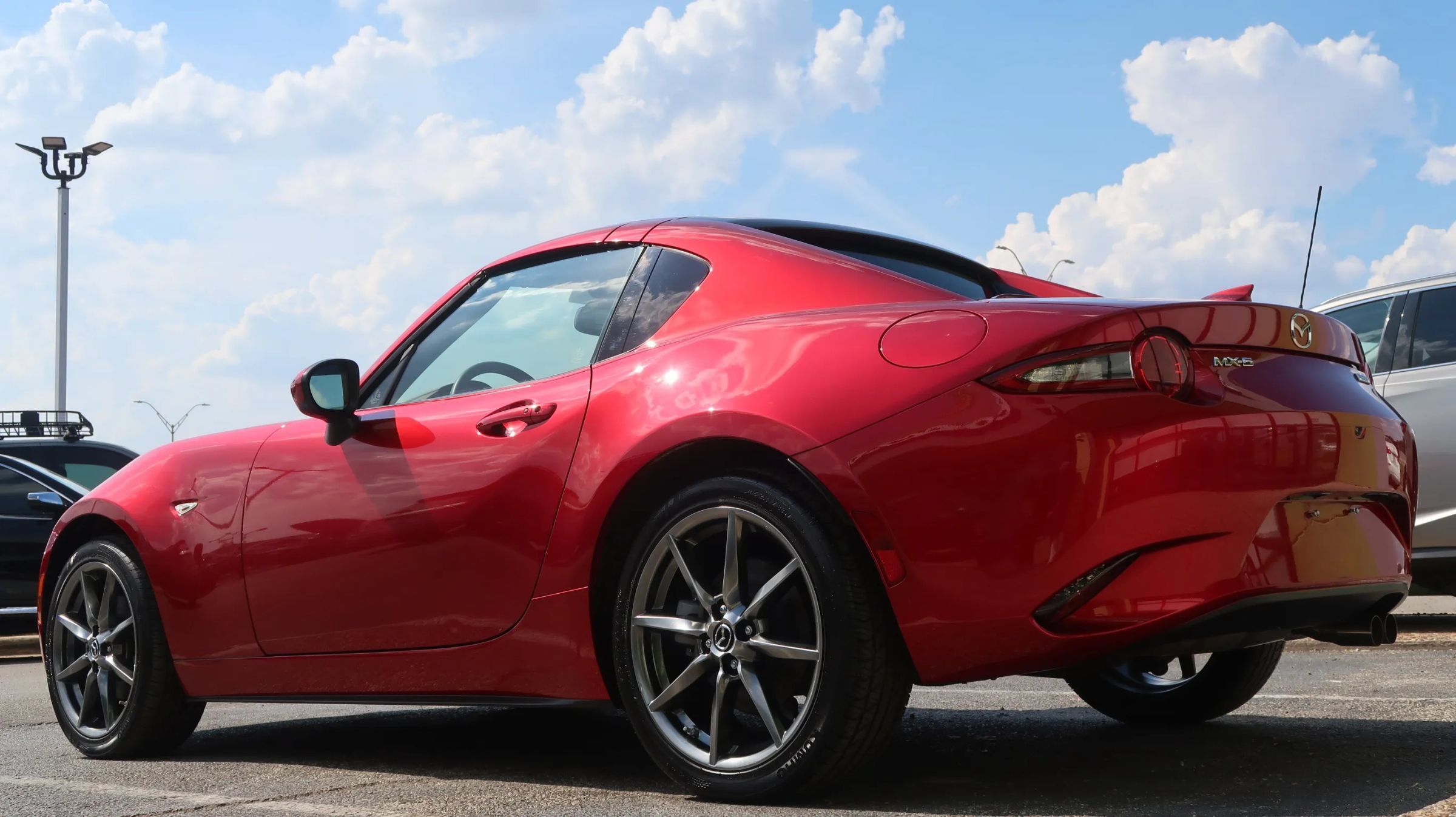 Used 2019 MAZDA MX-5 Miata RF Grand Touring RWD image 13
