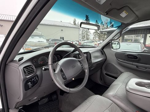 Used 1999 Ford F150 Lariat image 14