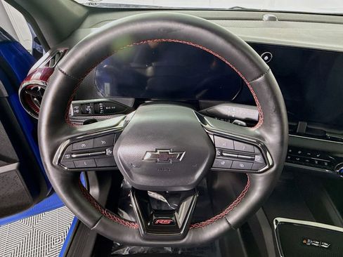 Used 2025 Chevrolet Equinox RS image 19