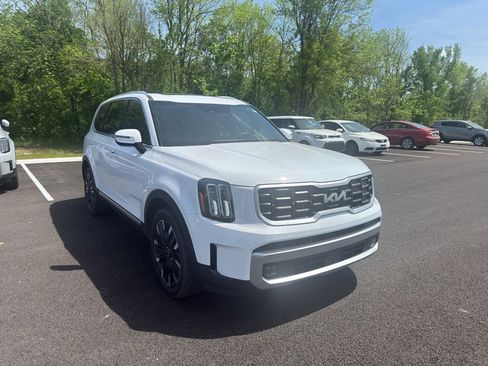 Used 2023 Kia Telluride SX image 3