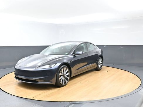 Used 2026 Tesla Model 3 RWD image 5